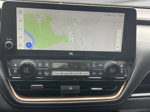 Used 2025 Toyota Grand Highlander AWD Hybrid image 39