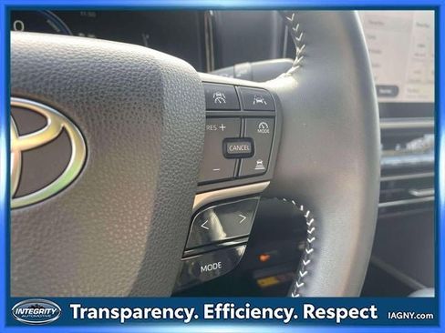 Certified 2025 Toyota Camry SE image 23