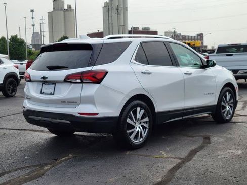 Used 2022 Chevrolet Equinox Premier AWD/4WD image 2