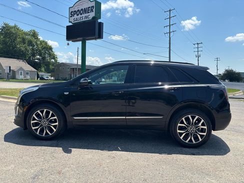 Used 2021 Cadillac XT5 Sportv AWD/4WD image 2