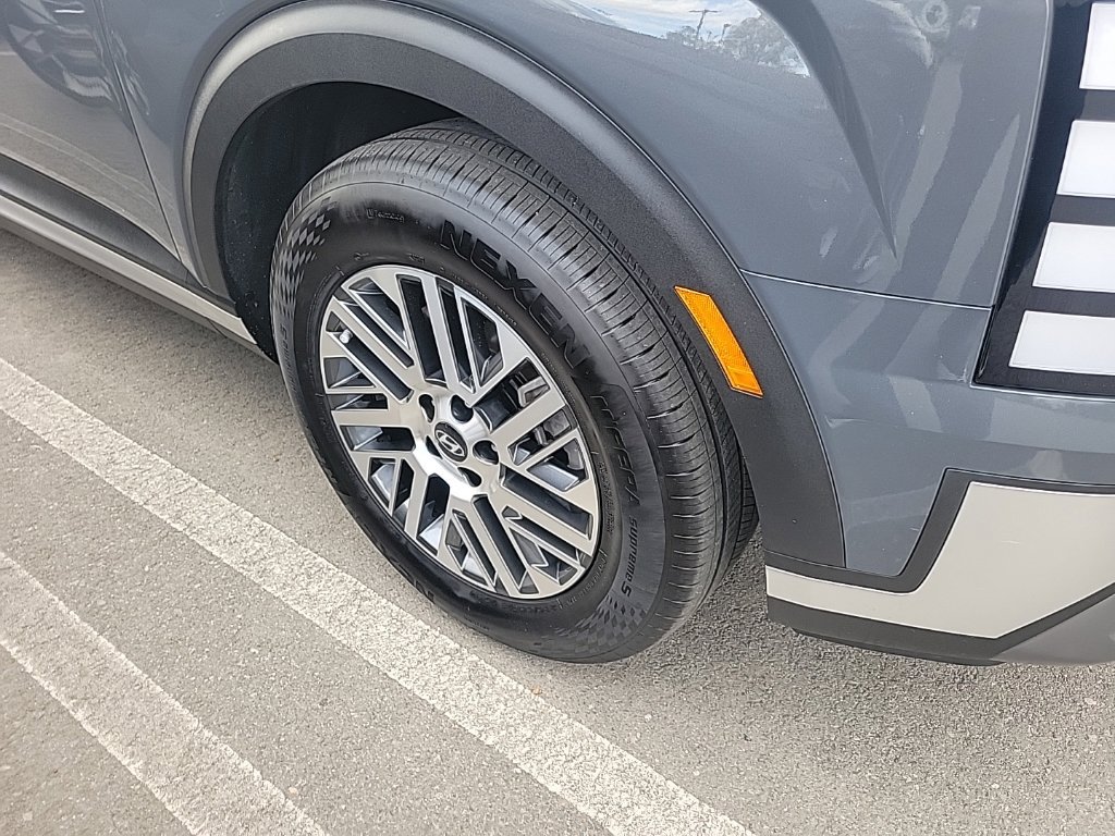 Certified 2026 Hyundai Palisade SEL FWD image 3