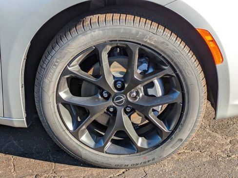 New 2026 Chrysler Pacifica Select image 11