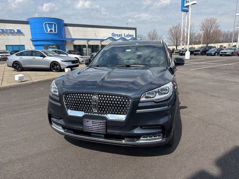 Used 2022 Lincoln Aviator Reserve w/ Equipment Group 201A image 2