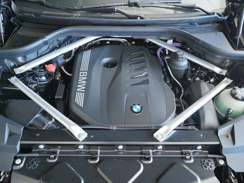 New 2026 BMW X5 sDrive40i w/ M Sport Package image 21