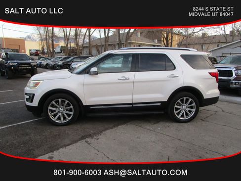 Used 2016 Ford Explorer Limited w/ Equipment Group 303A image 4