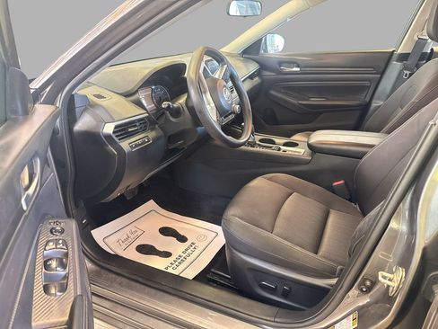 Used 2020 Nissan Altima 2.5 S AWD/4WD image 14