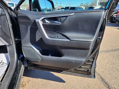 Used 2019 Toyota RAV4 Adventure w/ Cold Weather Package AWD/4WD image 9