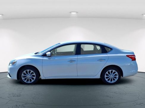 Used 2019 Nissan Sentra SV image 4