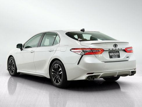 Used 2020 Toyota Camry XSE w/ Blackout Package FWD image 3