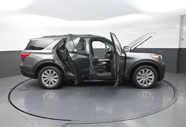 Used 2023 Ford Explorer Limited w/ Hybrid Equipment Group 310A AWD/4WD image 46