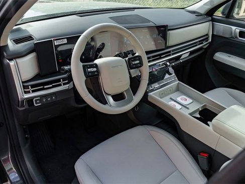 New 2026 Hyundai Santa Fe SE image 8