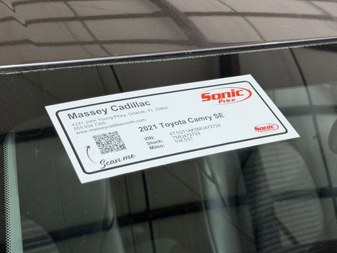 Used 2021 Toyota Camry SE image 18