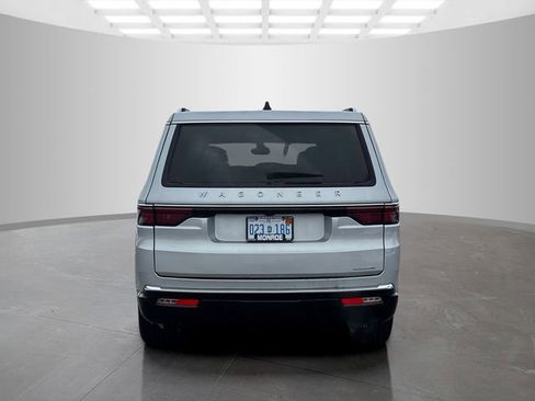 Used 2024 Jeep Wagoneer Series III image 6