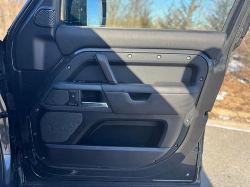 Certified 2023 Land Rover Defender 110 X image 20