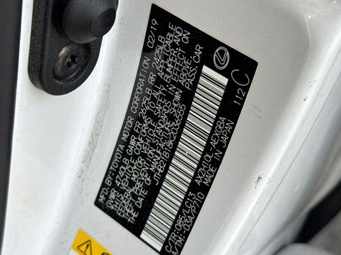 Used 2019 Lexus ES 300h image 21