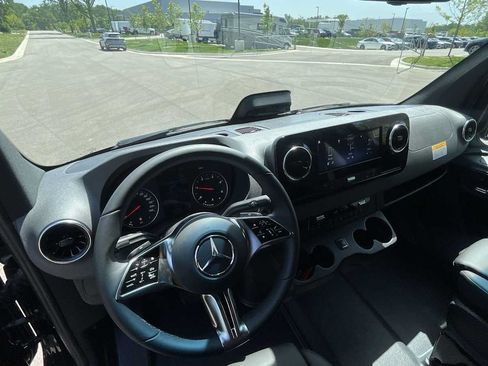 New 2026 Mercedes-Benz Sprinter 2500 image 26