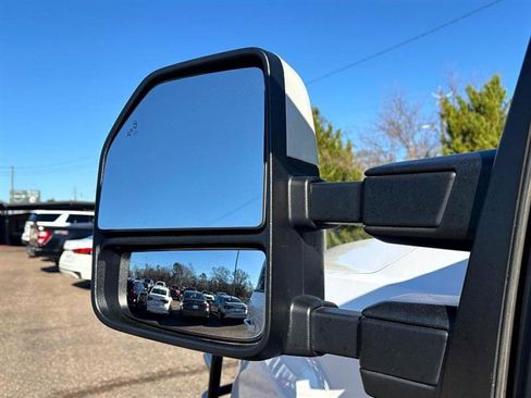 Used 2017 Ford F250 Lariat w/ Lariat Ultimate Package image 11