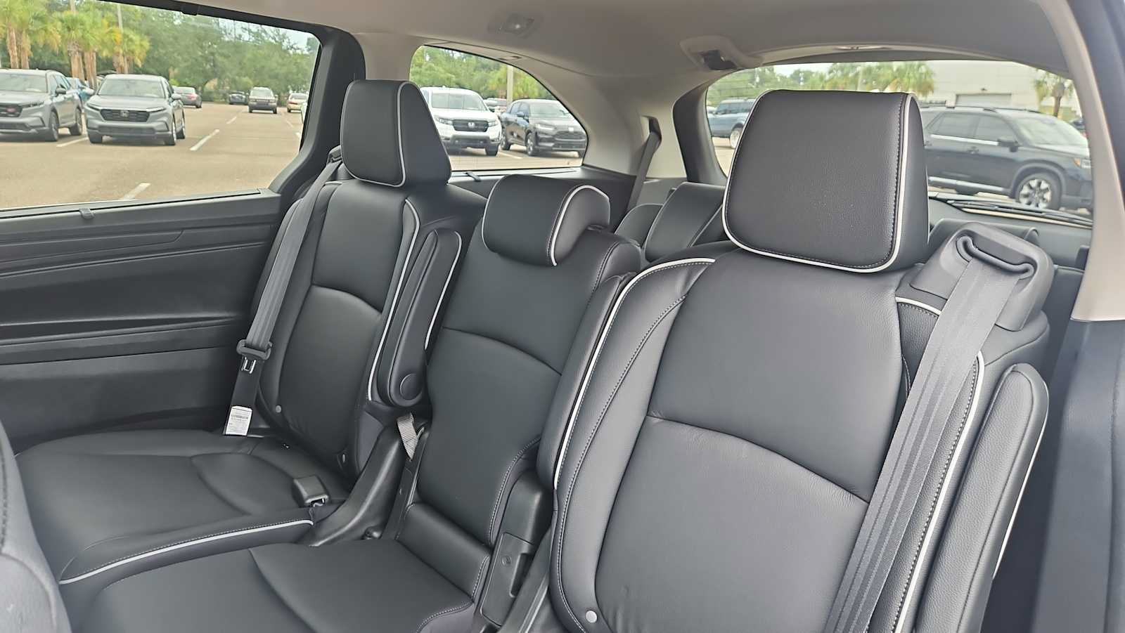 Certified 2026 Honda Odyssey Touring image 25