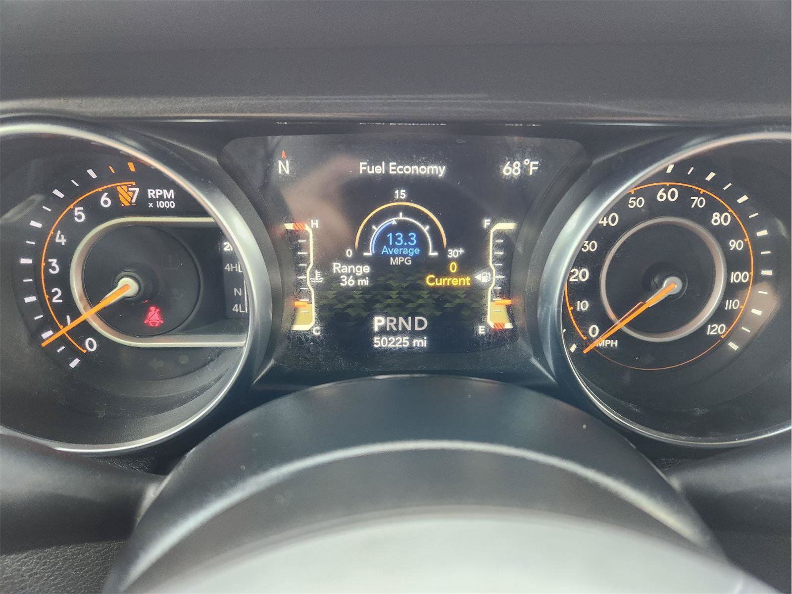 Used 2022 Jeep Wrangler Unlimited Sahara AWD/4WD image 18