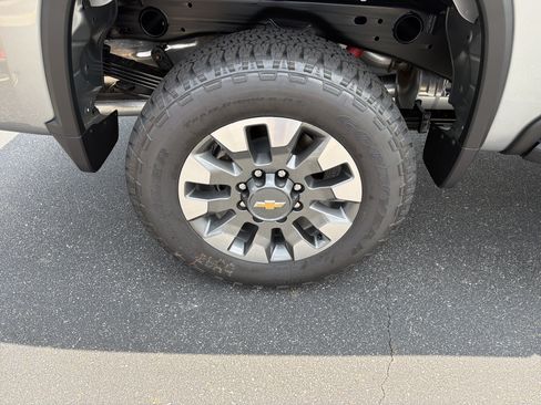 New 2026 Chevrolet Silverado 2500 Custom w/ Custom Value Package AWD/4WD image 19