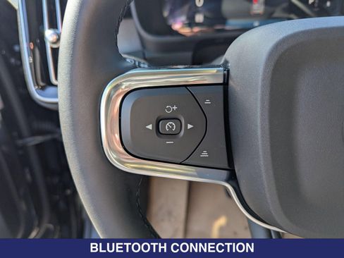 New 2025 Volvo XC40 B5 Core w/ Protection Package Premier image 12