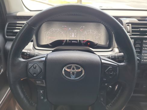 Used 2023 Toyota 4Runner TRD Off-Road Premium w/ Moonroof Package AWD/4WD image 32