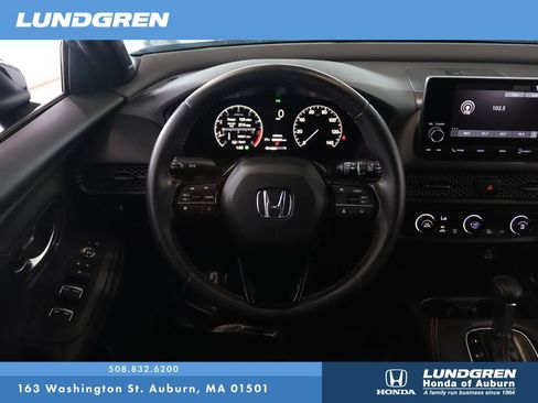 Used 2024 Honda HR-V Sport image 17