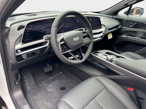 New 2025 Cadillac Lyriq Sport image 18