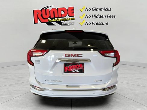 Used 2023 GMC Terrain Denali w/ Denali Premium Package AWD/4WD image 5