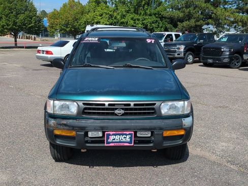 Used 1997 Nissan Pathfinder LE AWD/4WD image 2