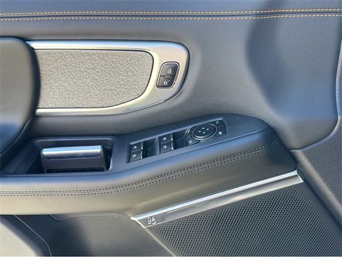 New 2025 Ford Expedition Tremor image 38
