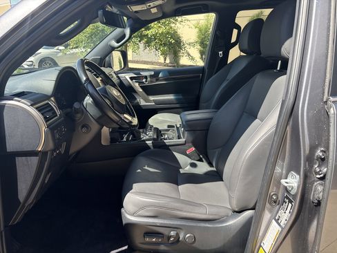 Used 2021 Lexus GX 460 Premium w/ Premium Package AWD/4WD image 56