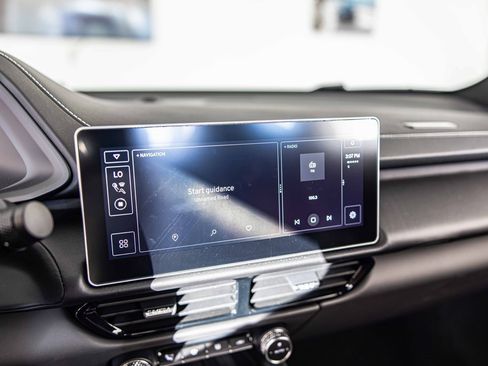 New 2025 Lotus Emira image 23