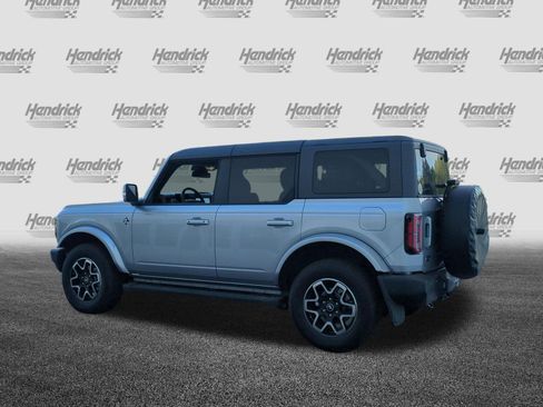 Used 2024 Ford Bronco Outer Banks image 8