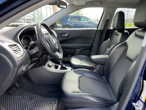 Used 2018 Jeep Compass Latitude w/ Popular Equipment Group AWD/4WD image 23