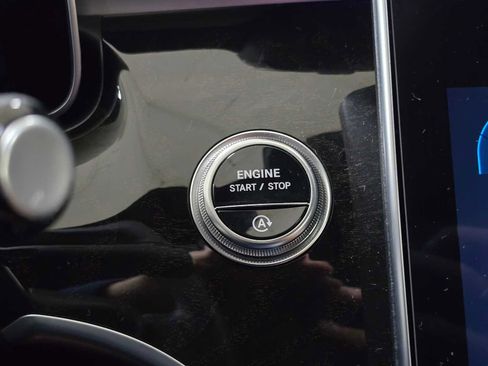 Used 2025 Mercedes-Benz C 300 C 300 image 33