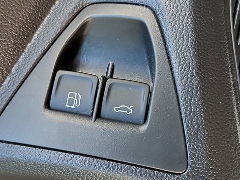 Used 2022 Volkswagen Jetta Sport FWD image 24