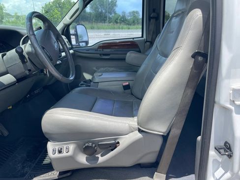 Used 2003 Ford F250 XL RWD image 16