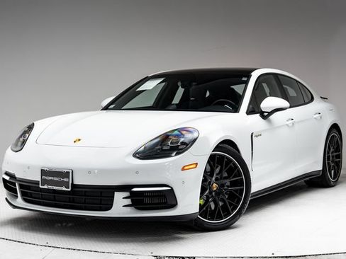 Used 2019 Porsche Panamera 4 AWD/4WD image 1
