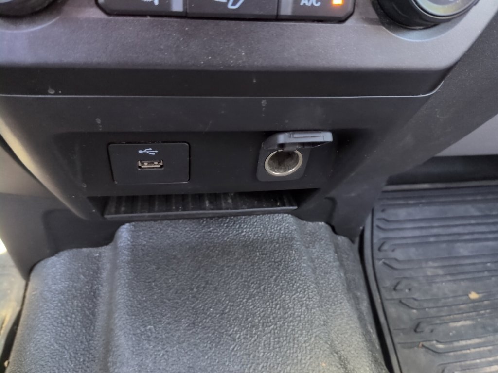 Used 2021 Ford F250 XL w/ Power Equipment Group RWD image 22
