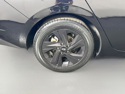 Used 2022 Hyundai Elantra SEL FWD image 33