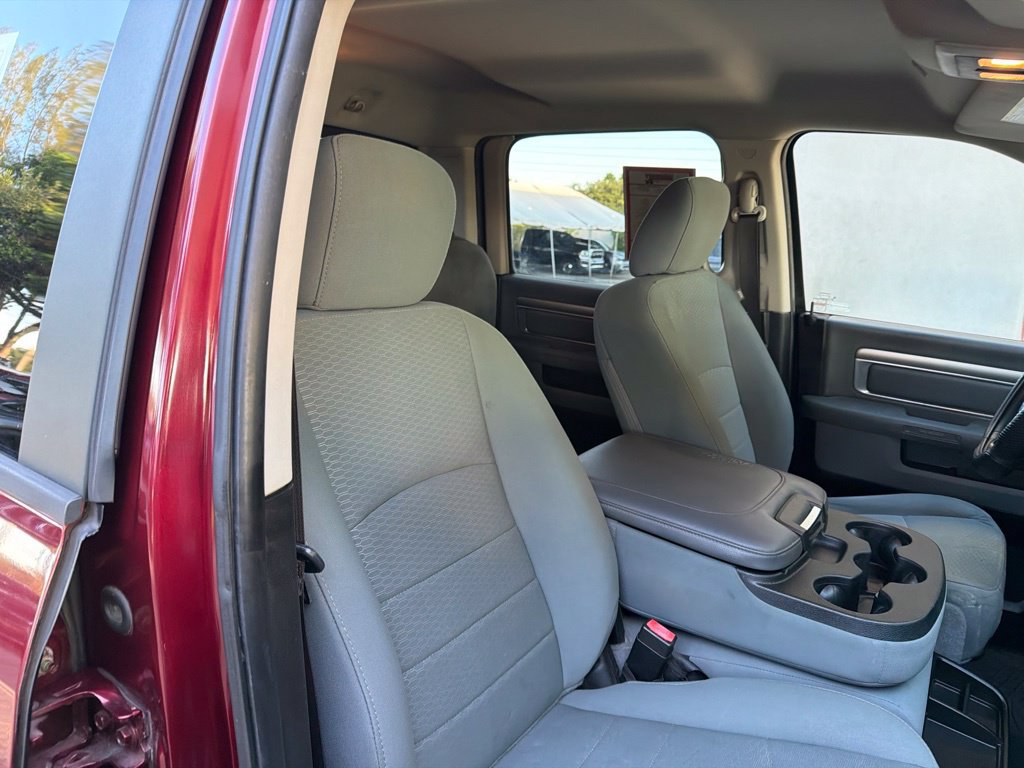 Used 2019 RAM 1500 Classic SLT AWD/4WD image 21