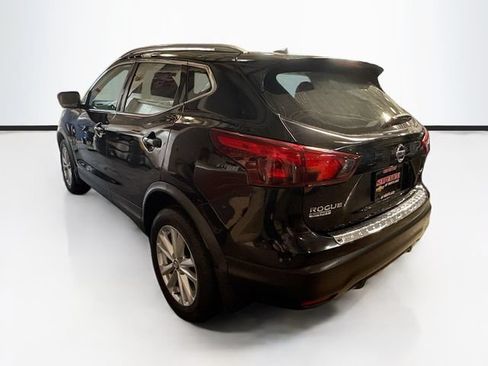Used 2019 Nissan Rogue Sport SV w/ Technology Package AWD/4WD image 8
