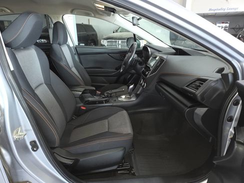 Used 2022 Subaru Crosstrek 2.0i Premium AWD/4WD image 24