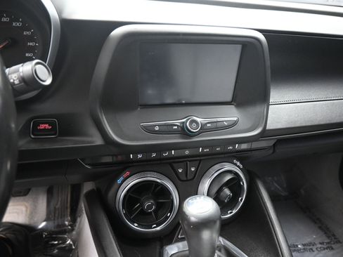 Used 2016 Chevrolet Camaro LT image 15