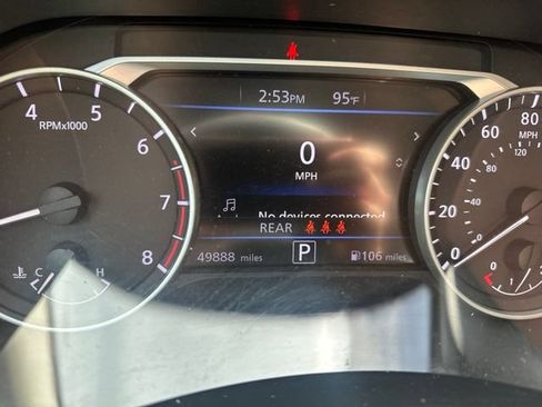 Used 2024 Nissan Sentra SV FWD image 8