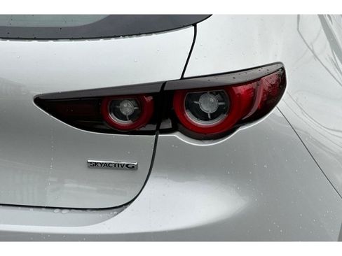 Certified 2025 MAZDA MAZDA3 s Sport image 27