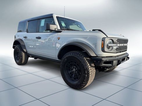 New 2026 Ford Bronco Badlands image 2