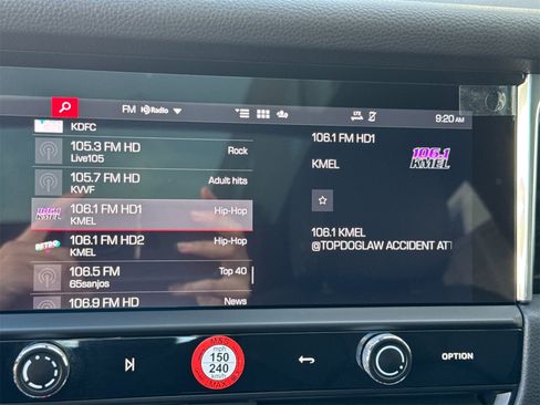 Used 2025 Porsche Macan image 22