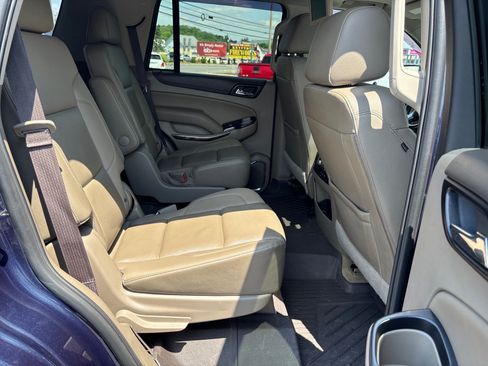 Used 2017 GMC Yukon SLT w/ Premium Edition AWD/4WD image 23